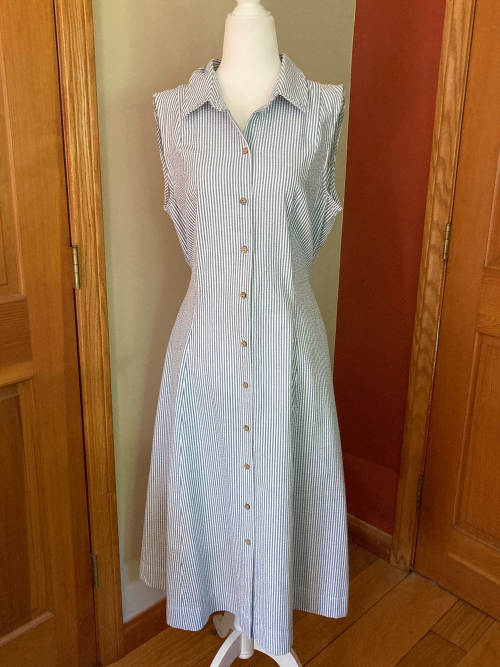 Anne Klein Blue and White Striped Sleeveless Midi Shirt Dress Size 14